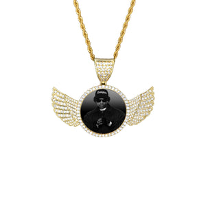 EAZY DUZ IT Wings Gold Pendant with Rope Chain